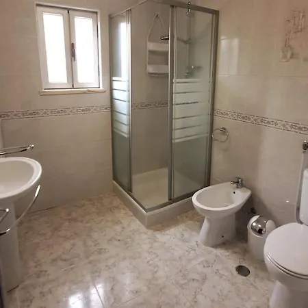 דירה Casa Emilia & Alda